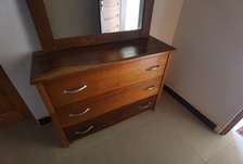 COMMODE - ARMOIRE et RANGEMENTS