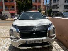 MITSUBISHI OUTLANDER 2023