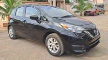 Nissan versa 2018 super clean