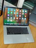 MacBook pro i9