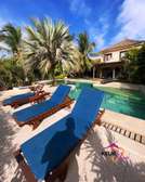 Villa pied dans l'eau à Ngaparou