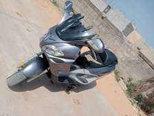 X9 PIAGGIO 250 cm3
