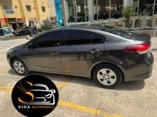 LOCATION DE VOITURE KIA FORTE 2017