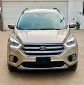 FORD ESCAPE AUTOMATIQUE ESSENCE CLIMATISÉ 1.5