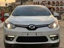 RENAULT SM3 2017