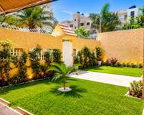 Rare  villa de standing avec jardin privatif aux mamelles