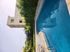 Très belle villa avec piscine et jardin