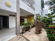Maison à louer à Mermoz Sotrac