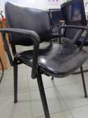 Chaise bureau similicuir noir cadre métal stable