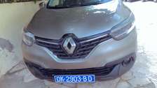 SUV compact gris