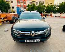 Renault Duster essence automatique 4sylindres