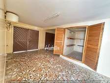 Villa de 750m2 à louer aux Almadies