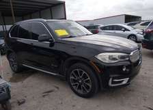BMW X5 sous douane