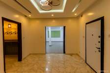 APPARTEMENT 5 CHAMBRES SALON MERMOZ 3 EME ETAGE
