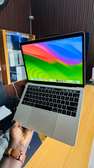MacBook Pro 2019 - Touch Bar / i5 / 256 / 8Go