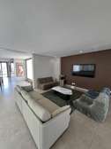 Penthouse de 460 m² F5 à louer à Mermoz