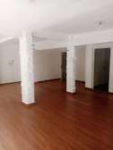 Showroom A Louer