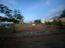Titre foncier individuel 150m2 à Bambilor route bitumée