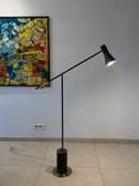 Lampe sur pied de la marque KARE