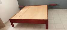 Lits pour matelas de 160 cm, en bois fraké