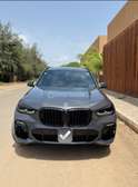 BMW X5 M50i