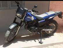 YAMAHA TW