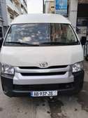 Toyota Hiace — Van neuf, minibus 15 places