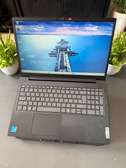 Lenovo 13th gen / ssd 256gb / 8gb ram ddr5 ordinateur