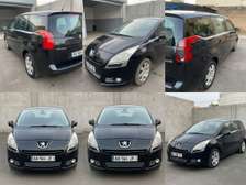 PEUGEOT 5008 7PLACES DIESEL - URGENT