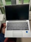 HP 830 elitebook G8 i5
