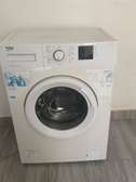 machine à laver Beko 5 kg  frontale blanche