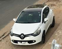 Renault clio 4 - Essence manuel 1.2 model 2012