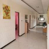 Villa neuve meublée de 500m2 à vendre à Mboro