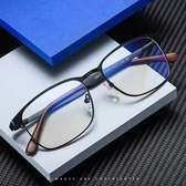 Lunettes de lecture métal noir anti-reflets légères