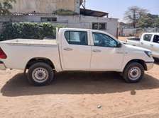TOYOTA HILUX 2, 4GD CONTRY