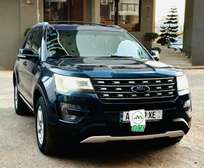 Location Ford Explorer 7 Places