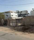 Terrain nue almadies 2000 m2 derrière rte du king fahad