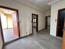 TRES BELLE STUDIO A LOUÉ F4