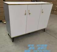 Buffet moderne blanc 100x46x90 cm 3 portes dorées