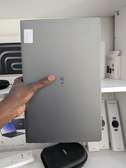 LG gram i5 ) 10e generation ) 8g de ram ) 256