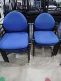 Chaises empilables bleu métal noir confort durable