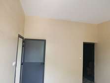 Appartement 2 Chambres + douches + Salon+ Cuisine