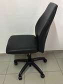 Chaise bureau similicuir noir réglable avec roulettes