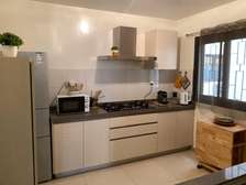 Appartement F2 meublé à louer au Point E