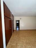 Villa R+1 à vendre au Point E