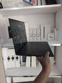 LG gram i7 ) 13e generation ) 16g de ram ) 512