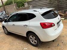 Nissan roque 4x4