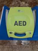 DÉFIBRILLATEUR AED AUTOMATIQUE
