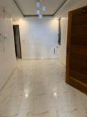 Appartement moderne à la Sicap Foire
