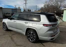 2022 jeep grand Cherokee thumb 3